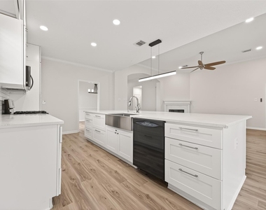9014 Pheasant Trace Court - Photo Thumbnail 2