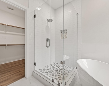 9014 Pheasant Trace Court - Photo Thumbnail 13