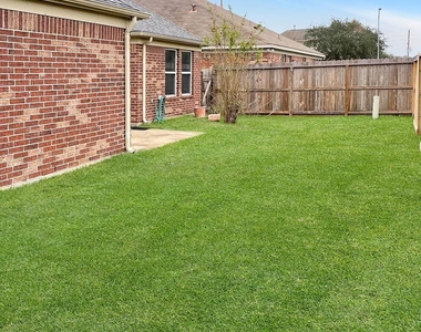 18607 Troon Oak Street - Photo Thumbnail 23