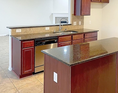 18607 Troon Oak Street - Photo Thumbnail 10