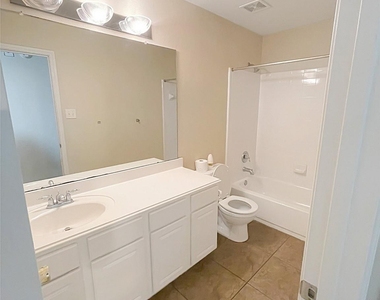 18607 Troon Oak Street - Photo Thumbnail 17