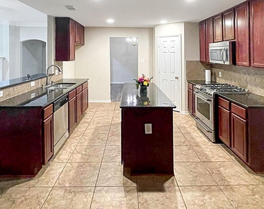 18607 Troon Oak Street - Photo Thumbnail 11