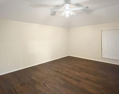 18607 Troon Oak Street - Photo Thumbnail 12