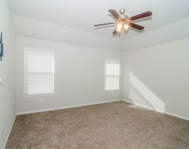 29219 Dunns Creek Court - Photo Thumbnail 9