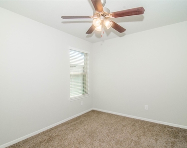 29219 Dunns Creek Court - Photo Thumbnail 7