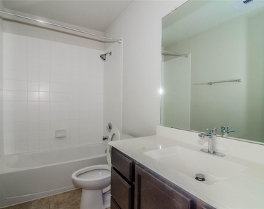 29219 Dunns Creek Court - Photo Thumbnail 11