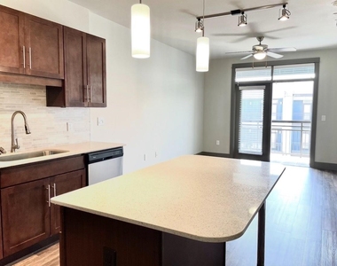 2910 Milam St Street - Photo Thumbnail 5