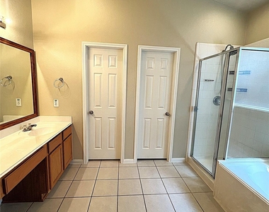 7031 Windy Run Court - Photo Thumbnail 14
