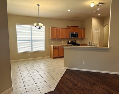 7031 Windy Run Court - Photo Thumbnail 5