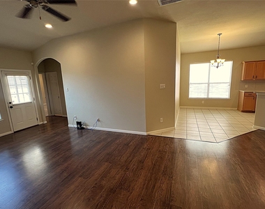 7031 Windy Run Court - Photo Thumbnail 11