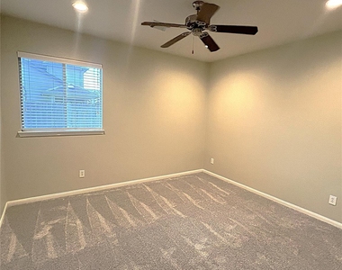7031 Windy Run Court - Photo Thumbnail 22