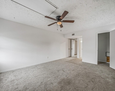 830 Threadneedle Street - Photo Thumbnail 19