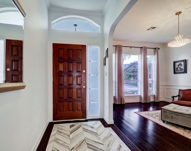 4402 Holt Street - Photo Thumbnail 3
