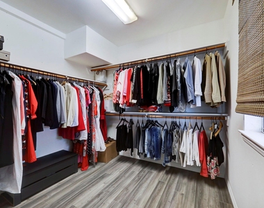 4402 Holt Street - Photo Thumbnail 25