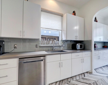 4402 Holt Street - Photo Thumbnail 10