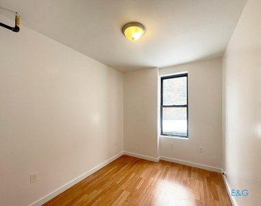 1 Bennett Avenue - Photo Thumbnail 7