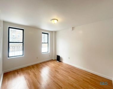 1 Bennett Avenue - Photo Thumbnail 6