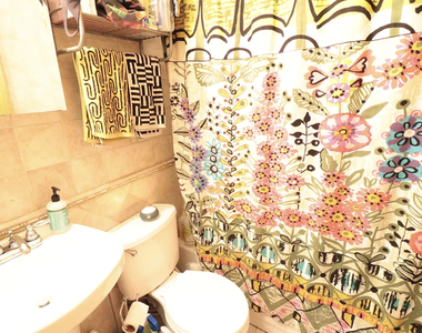 215 Franklin Street - Photo Thumbnail 4