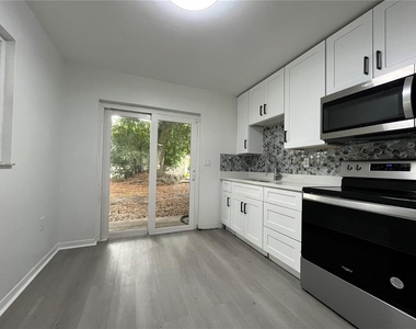 4814 20th Street - Photo Thumbnail 2
