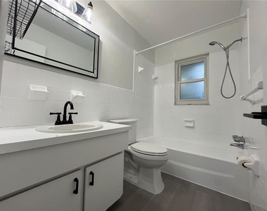 4814 20th Street - Photo Thumbnail 10