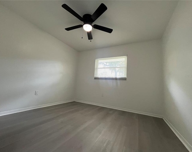 4814 20th Street - Photo Thumbnail 17