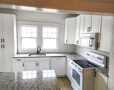 503 W Idlewild Avenue - Photo Thumbnail 5