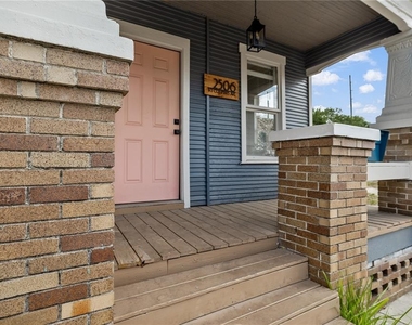 2506 1/2 E Columbus Drive - Photo Thumbnail 21