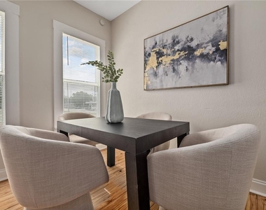2506 1/2 E Columbus Drive - Photo Thumbnail 10