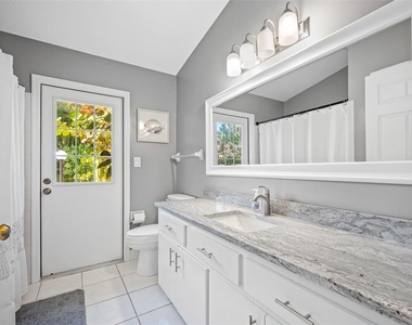 1632 Windsor Place - Photo Thumbnail 32