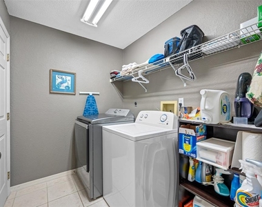 1632 Windsor Place - Photo Thumbnail 31