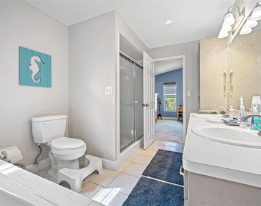 1632 Windsor Place - Photo Thumbnail 29