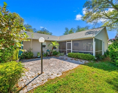 1632 Windsor Place - Photo Thumbnail 19