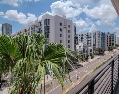 1208 E Kennedy Boulevard - Photo Thumbnail 28