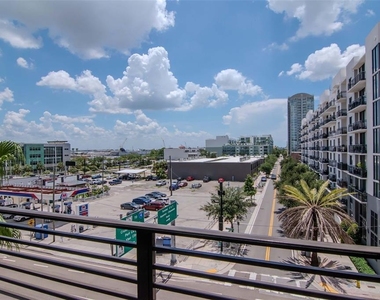 1208 E Kennedy Boulevard - Photo Thumbnail 36