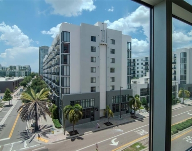 1208 E Kennedy Boulevard - Photo Thumbnail 40