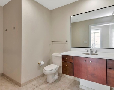 1208 E Kennedy Boulevard - Photo Thumbnail 45