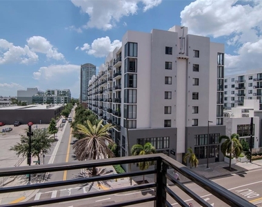 1208 E Kennedy Boulevard - Photo Thumbnail 35