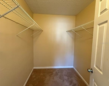 3380 Crystal Court E - Photo Thumbnail 12