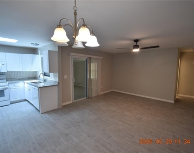 4060 N Little Hawk Point - Photo Thumbnail 8
