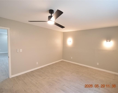 4060 N Little Hawk Point - Photo Thumbnail 19