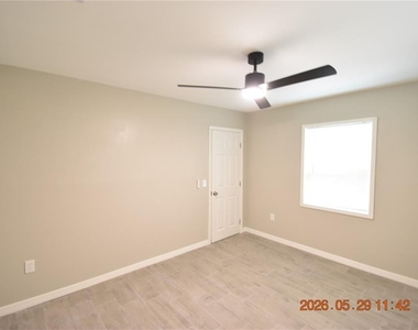 4060 N Little Hawk Point - Photo Thumbnail 31