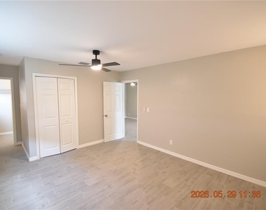 4060 N Little Hawk Point - Photo Thumbnail 20