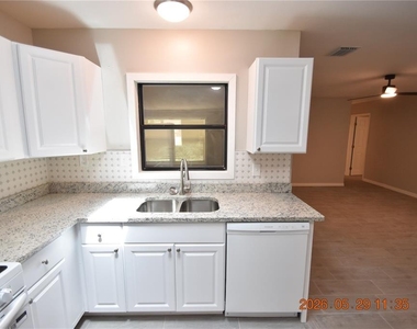 4060 N Little Hawk Point - Photo Thumbnail 13