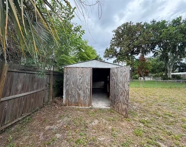 1224 10th Street - Photo Thumbnail 2