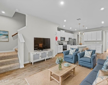 4212 Cloud Hopper Way - Photo Thumbnail 16