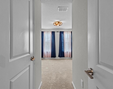 4212 Cloud Hopper Way - Photo Thumbnail 33