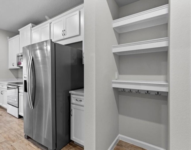 4212 Cloud Hopper Way - Photo Thumbnail 12