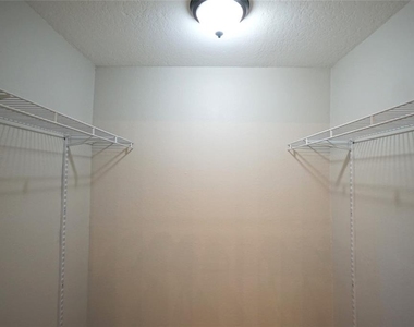 317 W Hanlon Street - Photo Thumbnail 20