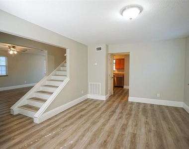 317 W Hanlon Street - Photo Thumbnail 15