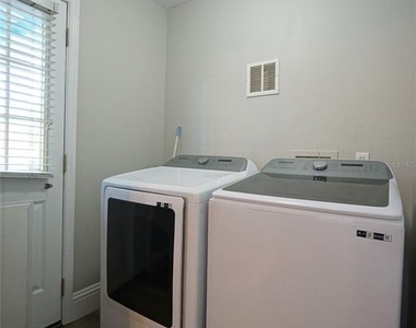317 W Hanlon Street - Photo Thumbnail 12